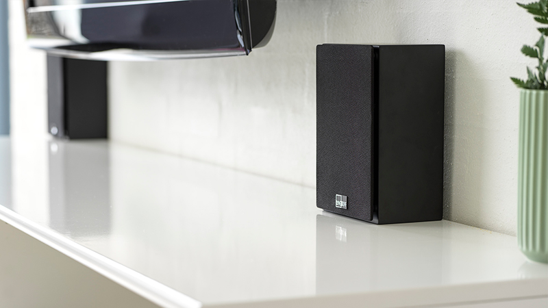 Lyngdorf MH-3 speakers in black