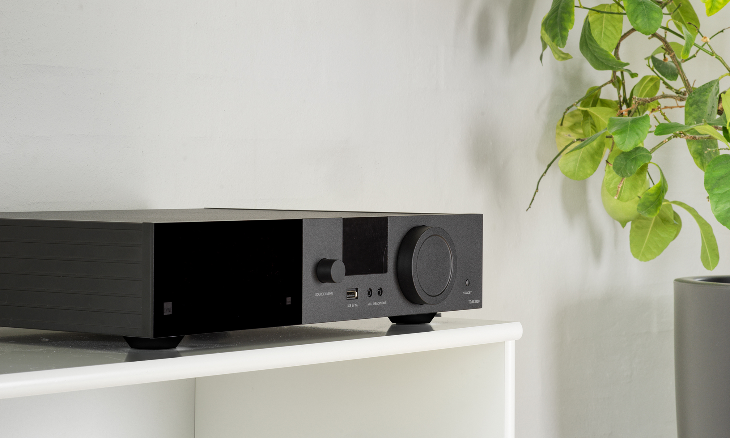 QobusTDAI3400 Lyngdorf TDAI-3400 amplifier