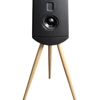 Lyngdorf Cue-100 pictures 30 Cue-100_blackblack_1.png