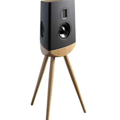 Lyngdorf Cue-100 pictures 10 Cue-100_blackoak2_1.png